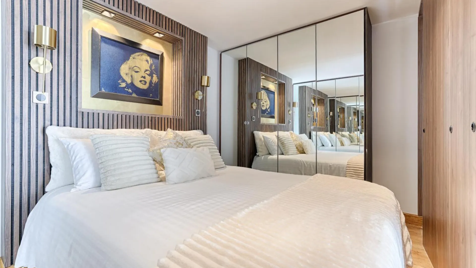 Duplex A Deux Pas Des Champs Elysee Paříž Apartmán
