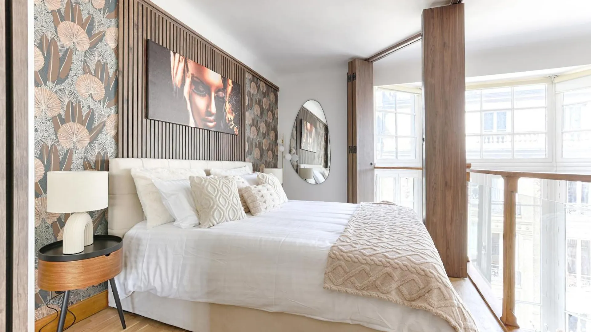 Duplex A Deux Pas Des Champs Elysee Paris 0*,